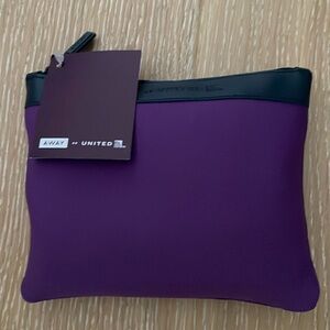 New United Airlines AWAY Luggage Premium Plus Amenity Kit - Light Purple